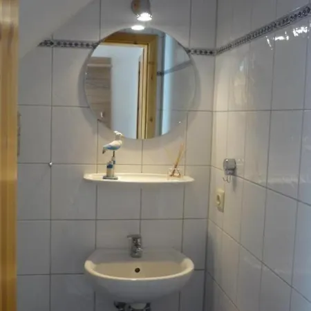 Ferienhaus-ankerplatz-hooksiel * Хокзиль